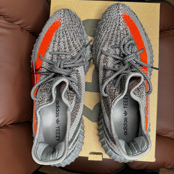 Yeezy 350 V2 Reflective Beluga main image 4